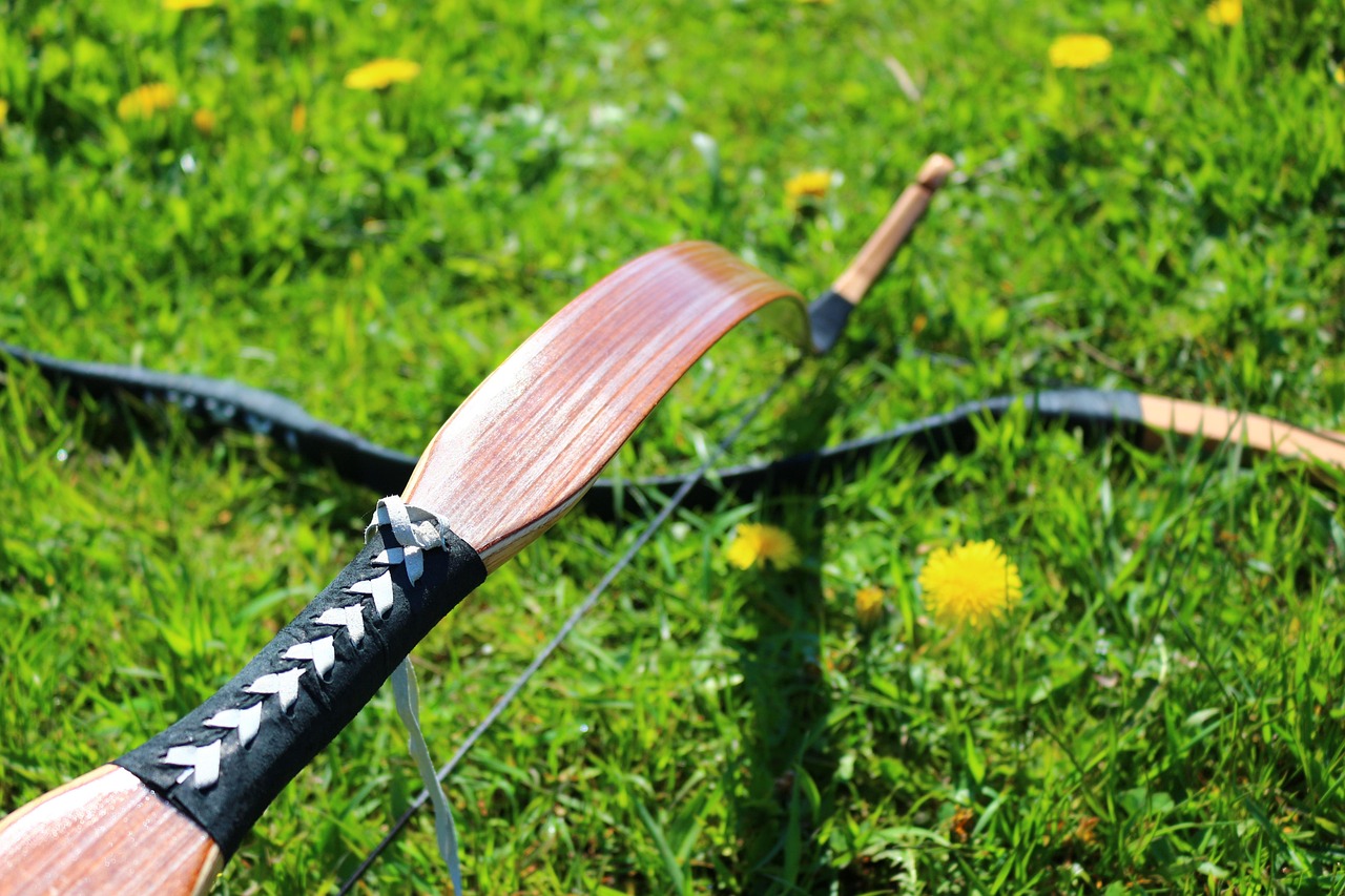 Walking Pad with Incline,XBD Under Desk Treadmill for Home Small Office,2.5HP Low Noise Portable Treadmill with 330 Lbs Capacity,Remote Control and LED Display