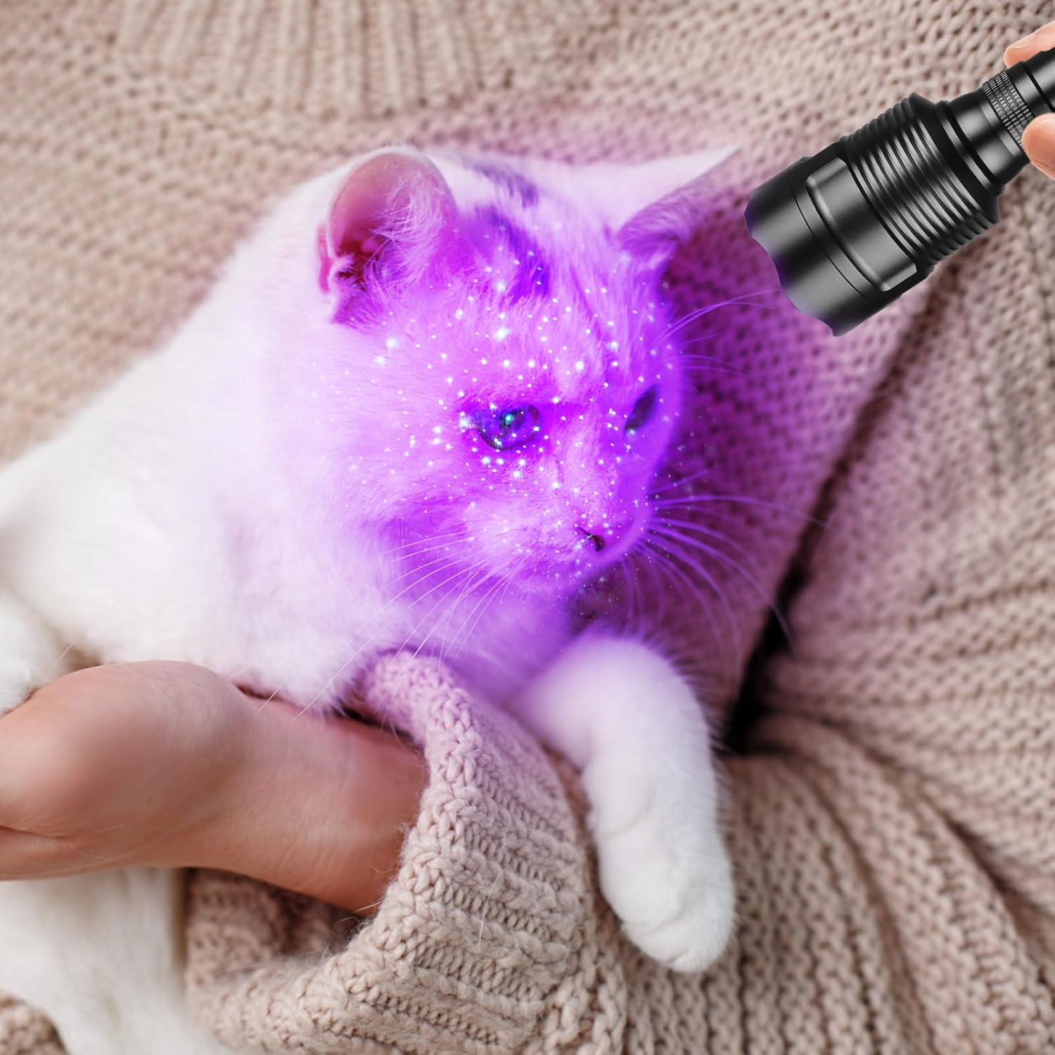 UniqueFire UV500 Flashlight Review